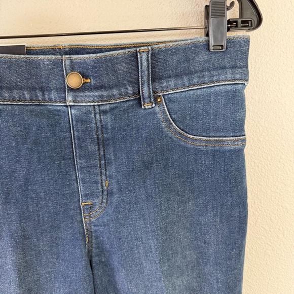 New SPANX EveryWear Flare Jean Authentic Blue NWT Business Casual Women’s Medium - Picture 7 of 14